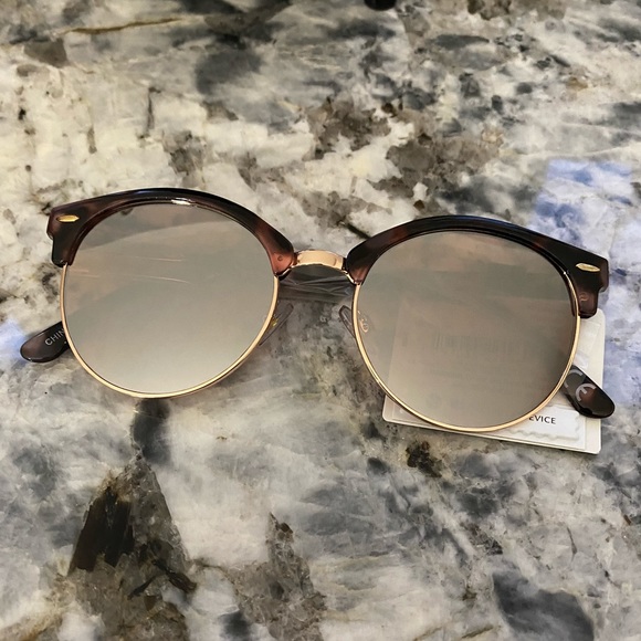 Worthington Accessories - 🆕 FINAL RPICE! Womens round sunglasses